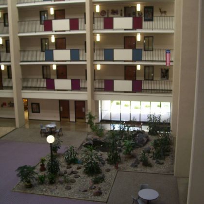 Photo of Orness Plaza atrium pre-renovation courtesy of Blumentals/Architecture, Inc.